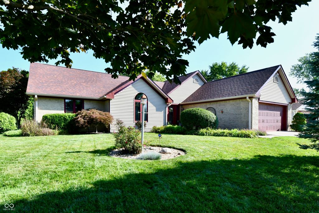 5006 Essex Drive, Carmel, IN 46033
