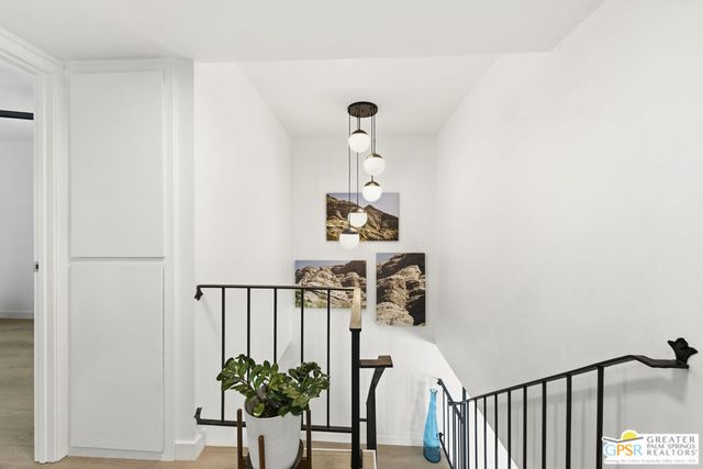 250 E Via Escuela C, Palm Springs, CA 92262