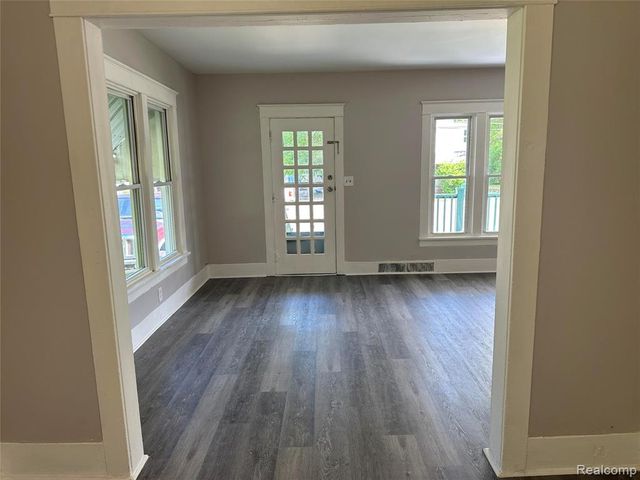 826 E Mount Morris Street, Mount Morris, MI 48458