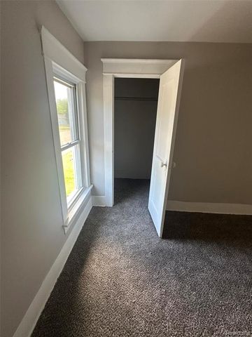 826 E Mount Morris Street, Mount Morris, MI 48458
