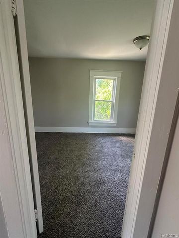 826 E Mount Morris Street, Mount Morris, MI 48458