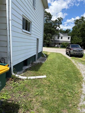 826 E Mount Morris Street, Mount Morris, MI 48458