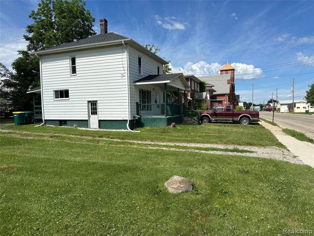 826 E Mount Morris Street, Mount Morris, MI 48458