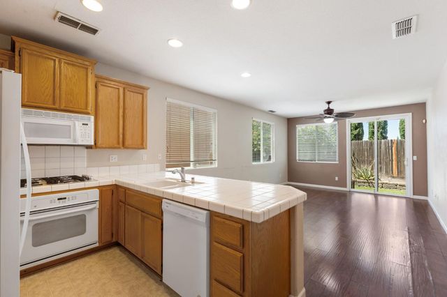 3609 Naturita Way, Sacramento, CA 95834
