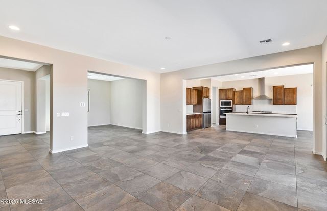 8014 S Velvet Ash Drive, Tucson, AZ 85747