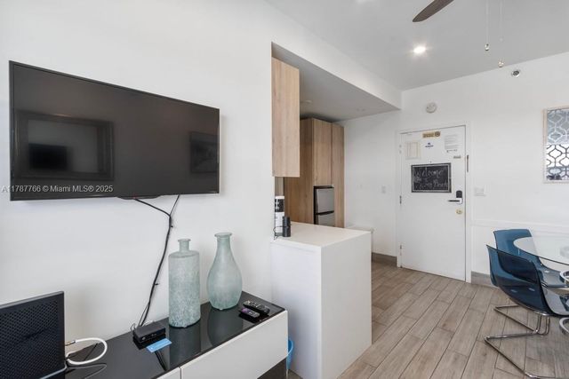 335 Ocean Dr 122, Miami Beach, FL 33139