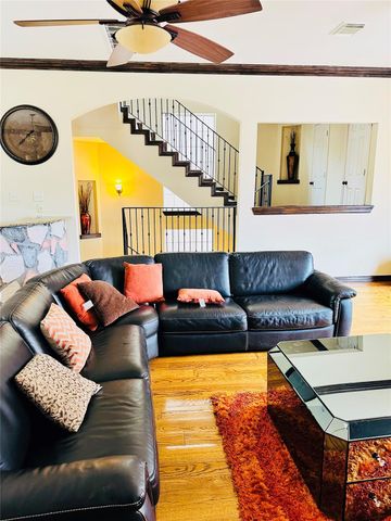 6324 Fairdale 3007, Houston, TX 77057