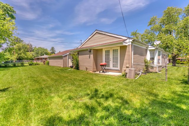605 E 53rd Avenue, Merrillville, IN 46410