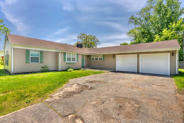 605 E 53rd Avenue, Merrillville, IN 46410