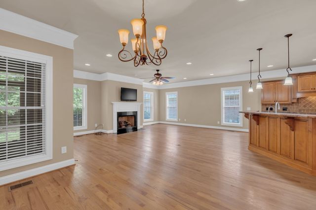 163 Tara Ln, Goodlettsville, TN 37072