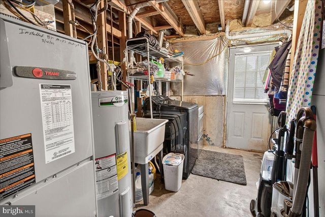 102 IRONMASTER DR, Thurmont, MD 21788