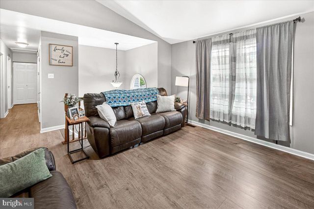 102 IRONMASTER DR, Thurmont, MD 21788