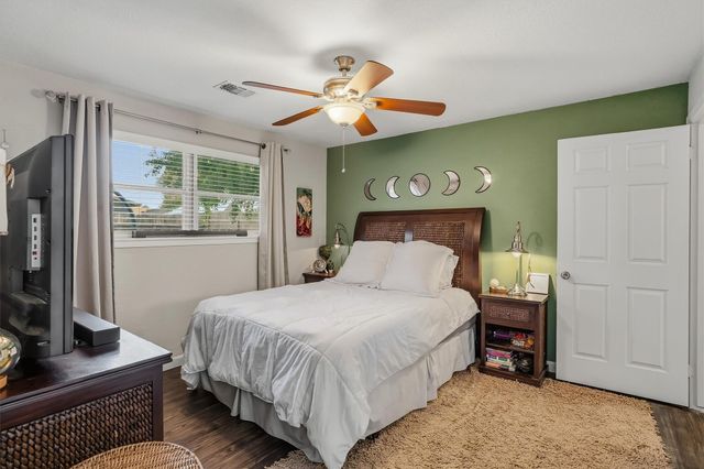 813 Dutch Street, Deer Park, TX 77536