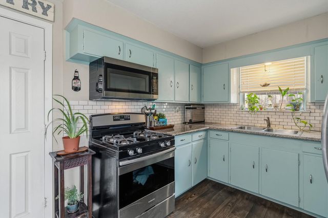 813 Dutch Street, Deer Park, TX 77536