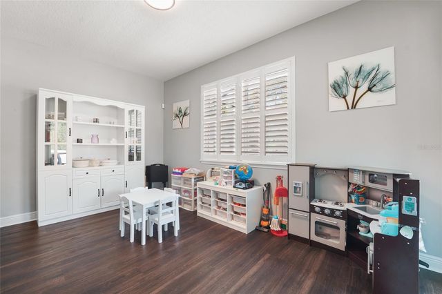 5880 MARMALADE LANE, Seminole, FL 33772