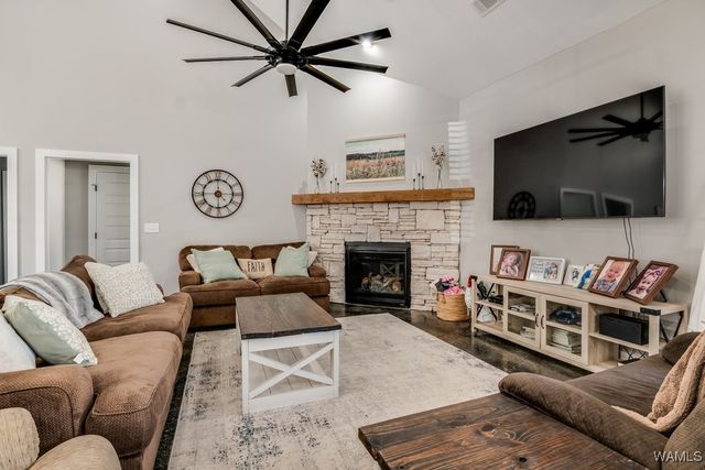 12625 Northside Rd, Northport, AL 35475