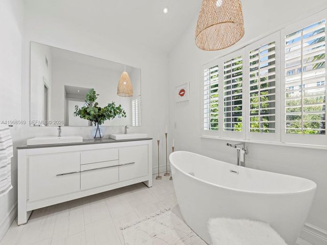 7218 SW 54th court, Miami, FL 33143