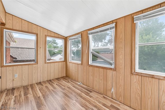 1515 Bunts Road, Lakewood, OH 44107