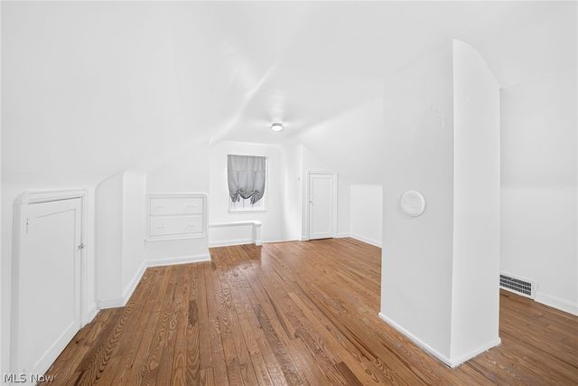 1515 Bunts Road, Lakewood, OH 44107