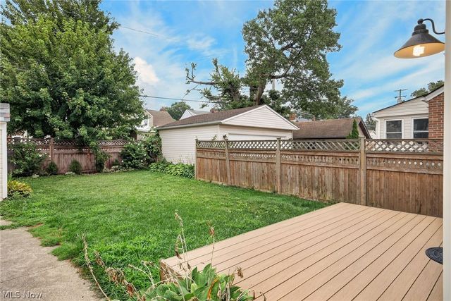1515 Bunts Road, Lakewood, OH 44107