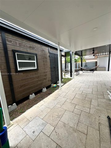 9586 SW 155th Ave, Miami, FL 33196