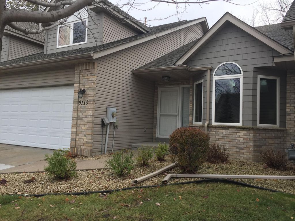 9113 Medley Circle, Golden Valley, MN 55427 — photo 2