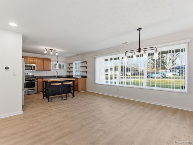 17391 George Washington Drive, Southfield, MI 48075