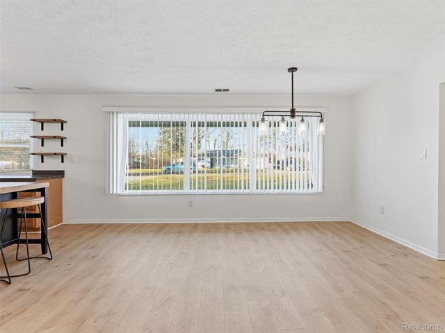 17391 George Washington Drive, Southfield, MI 48075