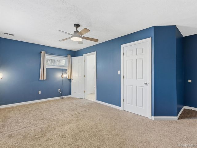 17391 George Washington Drive, Southfield, MI 48075