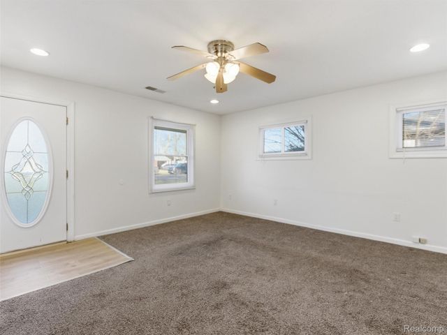 17391 George Washington Drive, Southfield, MI 48075