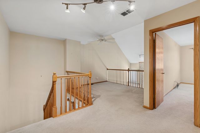 9035 W 111th Street E, Palos Hills, IL 60465