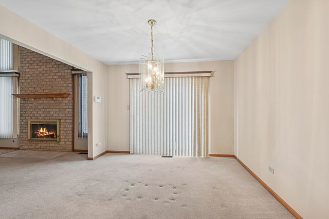 9035 W 111th Street E, Palos Hills, IL 60465