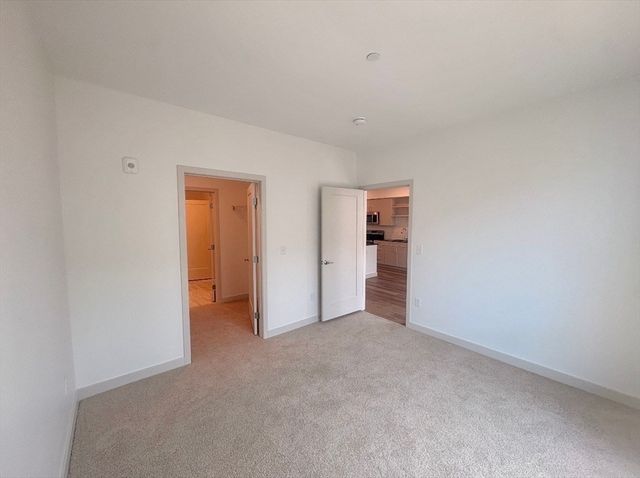 266 Canal Street 2410, Salem, MA 01970