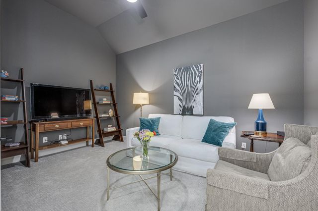 768 Two Creeks LN, Austin, TX 78737