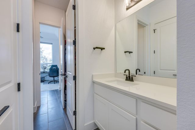 768 Two Creeks LN, Austin, TX 78737