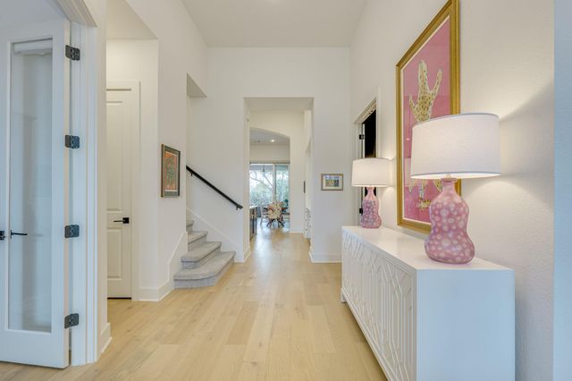 768 Two Creeks LN, Austin, TX 78737