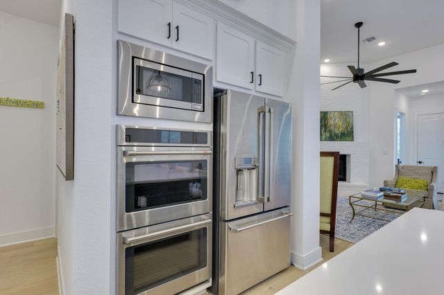 768 Two Creeks LN, Austin, TX 78737