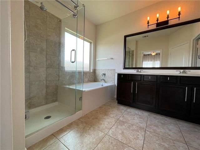 3917 Alpine Autumn DR, Austin, TX 78744