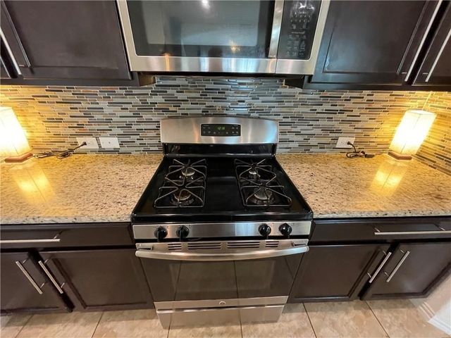 3917 Alpine Autumn DR, Austin, TX 78744