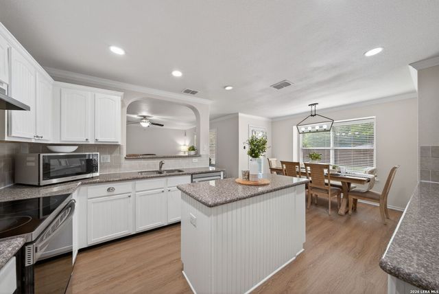 11123 PALOMINO BND, San Antonio, TX 78254