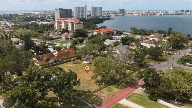 698 VILLAGRANDE AVENUE S, St Petersburg, FL 33707