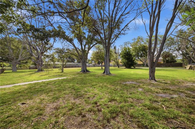 698 VILLAGRANDE AVENUE S, St Petersburg, FL 33707