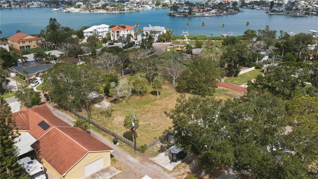 698 VILLAGRANDE AVENUE S, St Petersburg, FL 33707