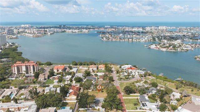 698 VILLAGRANDE AVENUE S, St Petersburg, FL 33707