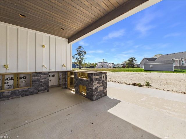 109 Lands End DR, Elizabeth City, NC 27909