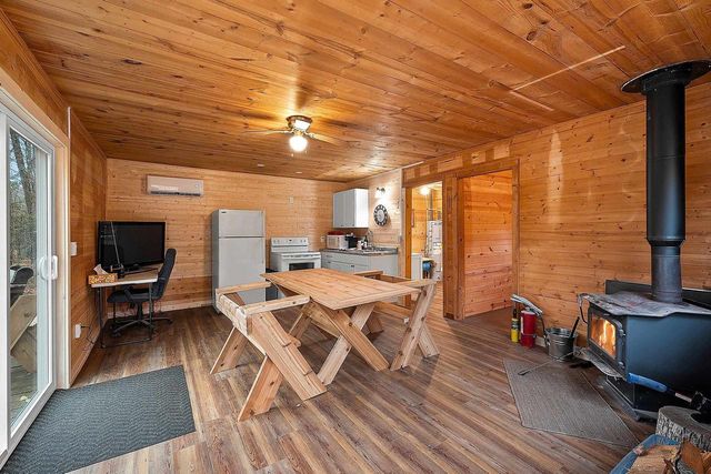 W5065 BEAR PAW ROAD, Amberg, WI 54102