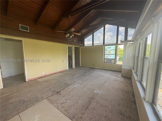 1524 NE 18th Ave, Fort Lauderdale, FL 33304