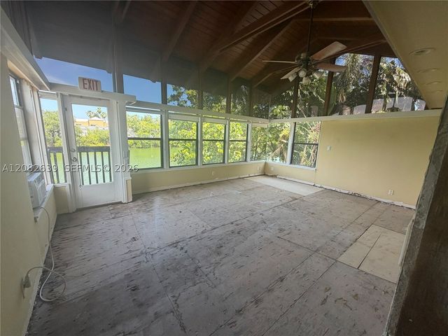 1524 NE 18th Ave, Fort Lauderdale, FL 33304