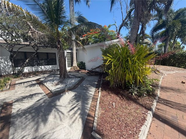 1524 NE 18th Ave, Fort Lauderdale, FL 33304