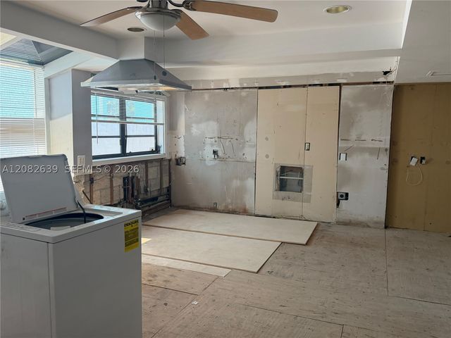 1524 NE 18th Ave, Fort Lauderdale, FL 33304